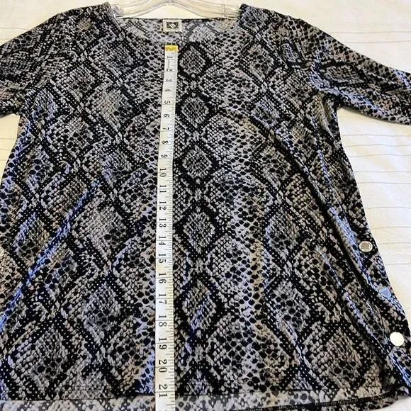 Anne Klein Blouse - Picture 4 of 9